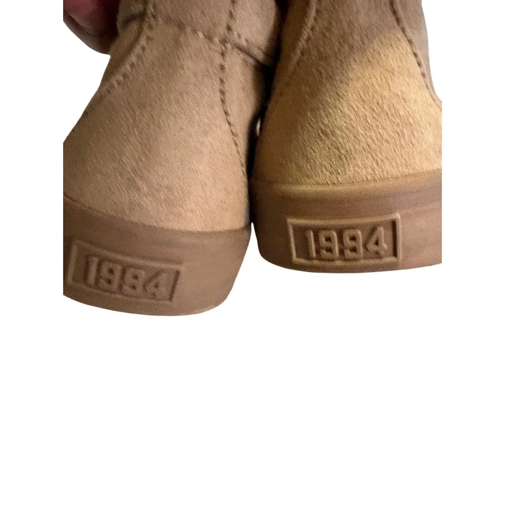 Old Navy Boys Tan Faux Suede Moc Toe Chukka Boots Size 12 Mid Top Sneaker Shoes